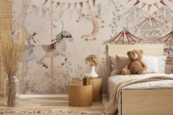 Fototapeta: Bajkowa roślinność z karuzelami i końmi