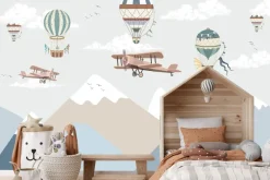 Fototapeta: Balony nad bajkowym krajobrazem górskim