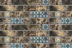 Fototapeta: Ceglana ściana z ornamentowymi wzorami