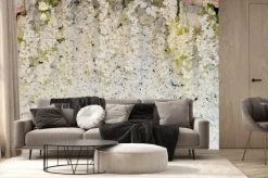 Fototapeta: Ściana z białymi kwiatami