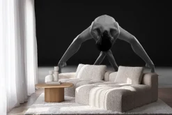 Fototapeta: Czarno-białe zdjęcie tańczącej kobiety