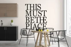 Fototapeta: Czarny napis po angielsku na jasnym tle