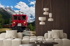 Fototapeta: Czerwony pociąg w górach