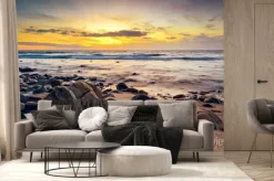 Fototapeta: Dramatyczna słońca na skalistym wybrzeżu