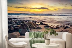 Fototapeta: Dramatyczna słońca na skalistym wybrzeżu