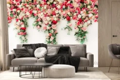 Fototapeta: Flower pattern made of pink, beige roses flower buds on white