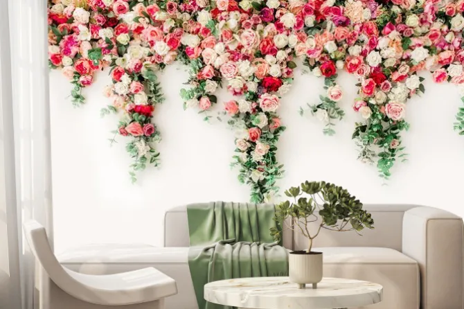 Fototapeta: Flower pattern made of pink, beige roses flower buds on white