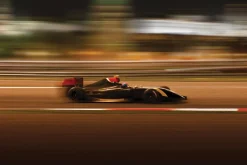 Fototapeta: Formuła 1 w trakcie wyścigu na torze