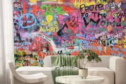 Fototapeta: Graffiti z kolorowymi napisami na murze