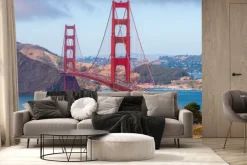 Fototapeta: Górski krajobraz z czerwonym mostem