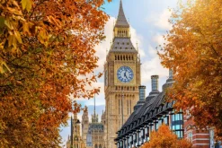 Fototapeta: Jesienny krajobraz z widokiem na big ben w londynie