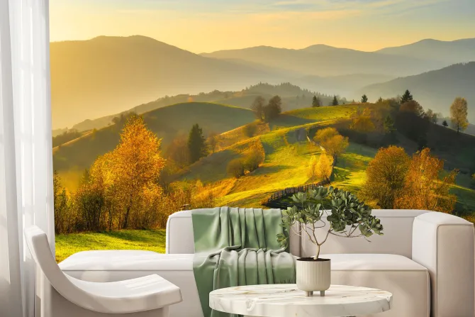 Fototapeta: Jesienny krajobraz z górami o wschodzie słońca