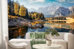 Fototapeta: Jesienny las w słońcu nad jeziorem