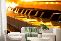 Fototapeta: Klawiatura fortepianu w złotym świetle