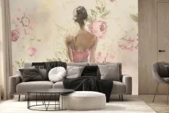 Fototapeta: Kobieta w różowej sukience wśród kwiatów