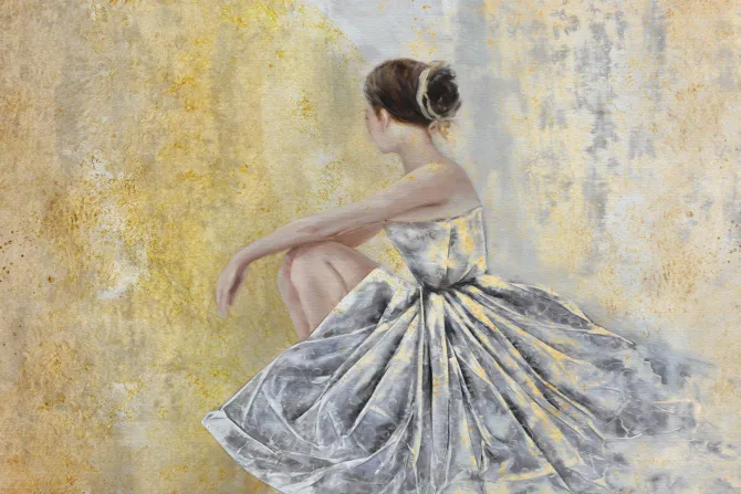 Fototapeta: Kobieta w sukience baletowej ze złoty zdobieniem