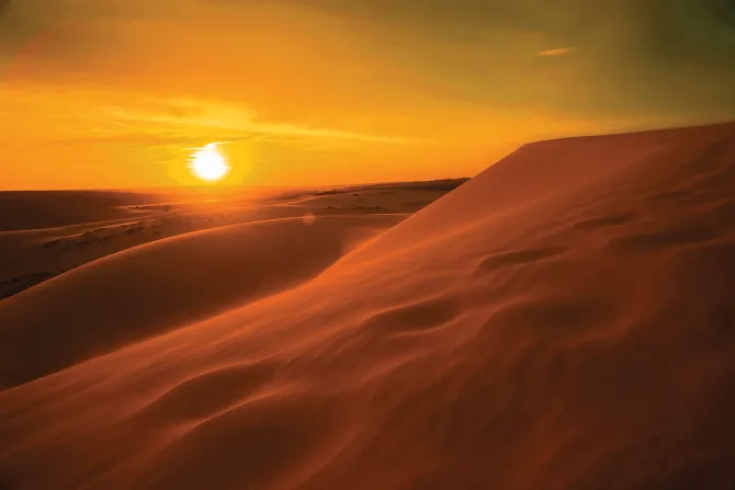 Fototapeta: Krajobraz zachodu słońca na pustyni