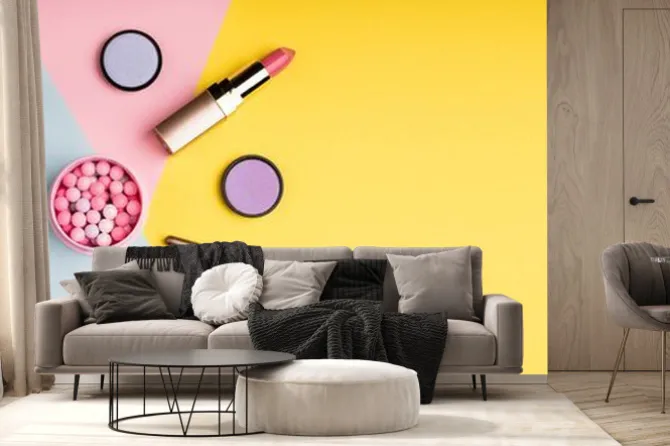 Fototapeta: Makeup produkty i dekoracyjni kosmetyki na koloru tła mieszkaniu