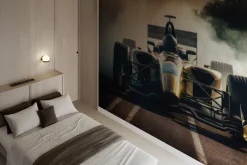 Fototapeta: Nowoczesny bolid formuły na torze wyścigowym