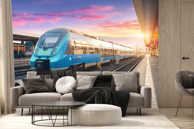 Fototapeta: Pociąg na dworcu w promieniach zachodzącego słońca