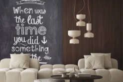 Fototapeta: Podróż cytat napisane kredą na czarnej płycie