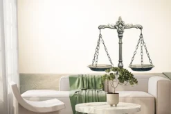 Fototapeta: Prawo wagi na stole. symbol sprawiedliwości. sepia zdjęcie