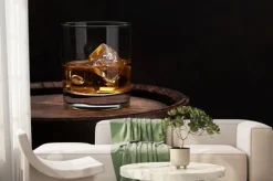 Fototapeta: Scotch whiskey glass