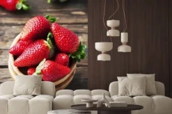 Fototapeta: Słodkie czerwone truskawki na drewnianym stole