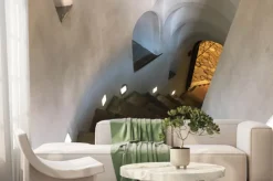 Fototapeta: Strome kamienne schody spiralne schodzące ze schodów