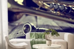 Fototapeta: Trąbka ustnik na starym drewnianym stole. zabytkowy styl.