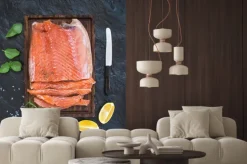 Fototapeta: Wędzony filet z łososia z cytryną, świeżych ziół i hodowane na