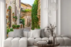 Fototapeta: Wąska zabytkowa uliczka w starym mieście we włoszech