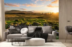 Fototapeta: Wspaniały złoty światło jako słońce ustawia za ribblehead wiaduktem