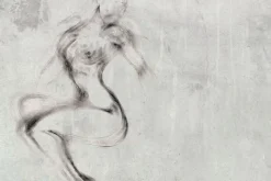 Fototapeta: Zmysłowa sylwetka kobiety na surowym betonowym tle