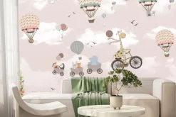 Fototapeta: Zwierzątka w pojazdach i balony na tle różowego nieba