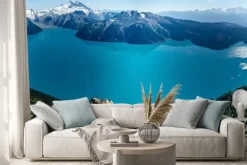 Naklejka: Alpine lake and ośnieżone góry