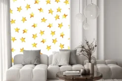 Naklejka: Bezszwowy wzór ręki rysuje żółte proste gwiazdy w kreskówka dziecięcym