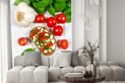 Naklejka: Ciabatta z pomidorami, mozzarellą i bazylią.