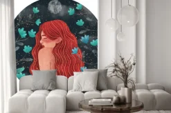 Naklejka: Długowłosa nieśmiała kobieta