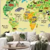 Naklejka: Ilustracyjna mapa świata ze zwierzętami dla dzieci