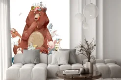 Naklejka: Niedźwiedź ze słoikiem miodu i zwierzątkami