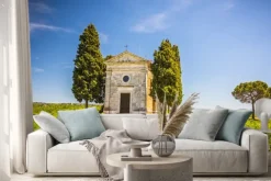 Naklejka: Piękny krajobraz z kaplicą w toskanii we włoszech