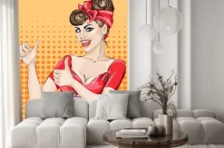 Naklejka: Pin-up kelnerka z uniesiony w bistro cafe