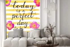 Naklejka: Pogodny napis na tle pasków z kwiatami