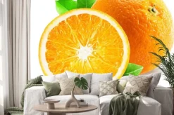 Naklejka: Pomarańczowy z połowy pomarańczy samodzielnie na białym tle