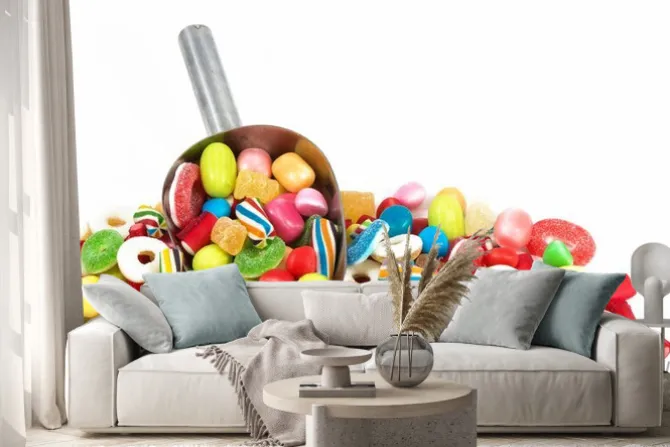 Naklejka: Różne kolorowe cukierki samodzielnie na białym tle