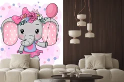 Naklejka: Różowy słonik z balonem w ręku i ozdobami