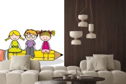 Naklejka: Rysunkowe dzieci siedzące na żółtym ołówku