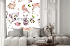 Naklejka: Słodkie zwierzęta w różowe wiosenne kwiaty. kwiatowy wzór. kobieca,