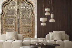 Naklejka: Stare złote drzwi hawa mahal.